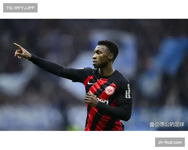 希腊劲旅帕纳辛奈科斯宣布与主教练埃托雷·梅西纳续约两年